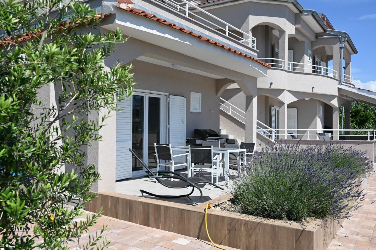 Villa Gehl Lopar Exterior photo